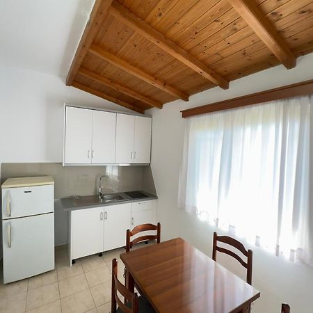 Apartment Angela Ксаміл Екстер'єр фото