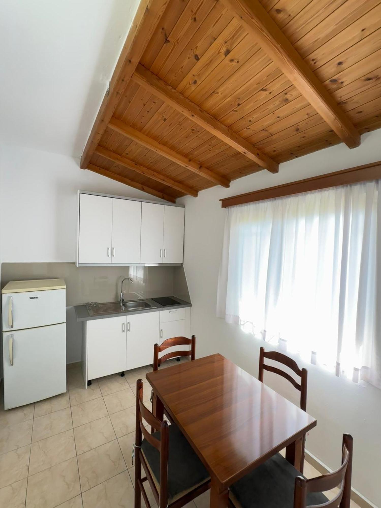 Apartment Angela Ксаміл Екстер'єр фото